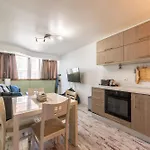 Apartmán Bright City-center Flat For 4 Guests Varna