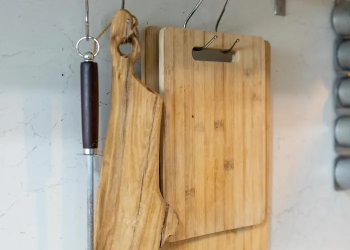 Bright City-center Flat For 4 Guests * 瓦爾納