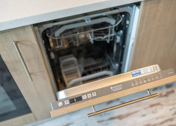 Bright City-center Flat For 4 Guests Daire