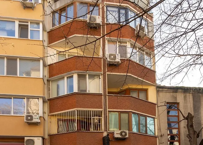 Bright City-center Flat For 4 Guests Apartment *