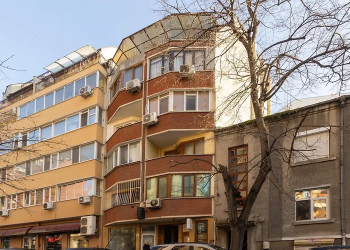 Апартаменты Bright City-center Flat For 4 Guests Варна